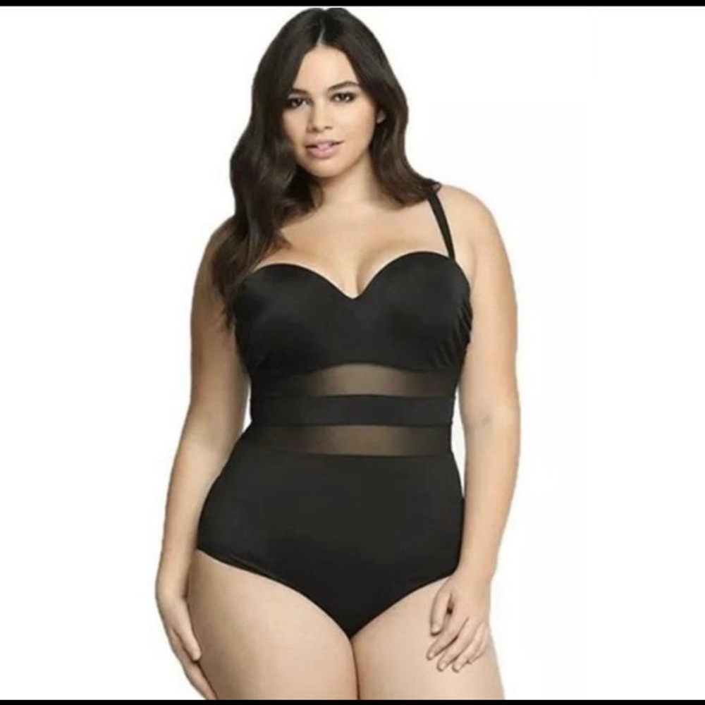 Black Women’s swimsuit plus size